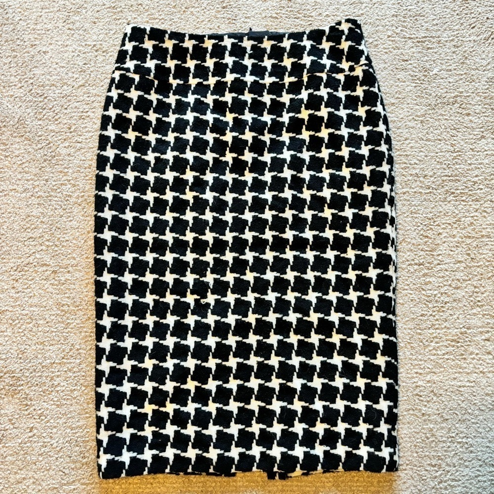 Lafayette 148 Houndstooth Pencil Skirt - size 4​​